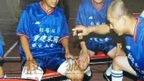 【周日011法甲焦点战：南特对阵朗斯】